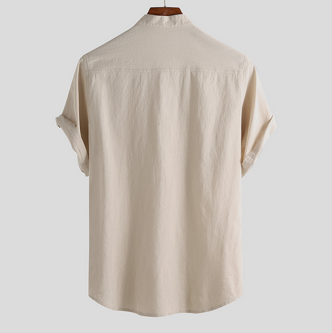 Men Solid Short Sleeves Roun-Neck Shirt